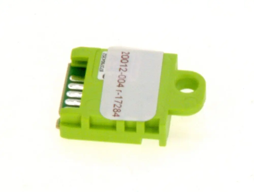 Grüner elektrischer Connector mit mehreren Pins und einer Aufhängeöse, typischerweise verwendet in Bosch-Geräten zur Verbindung elektrischer Komponenten.
